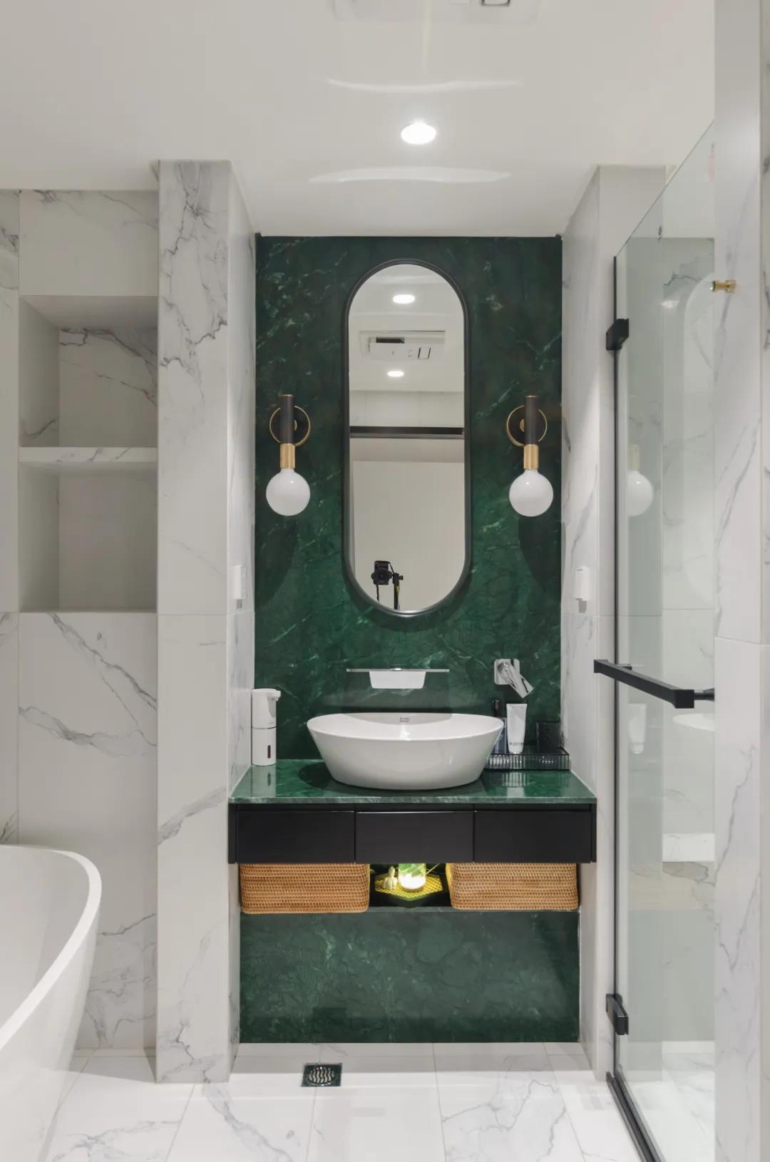 色彩沖擊下塑造的視覺平衡，現代家居也能復刻的古典之美