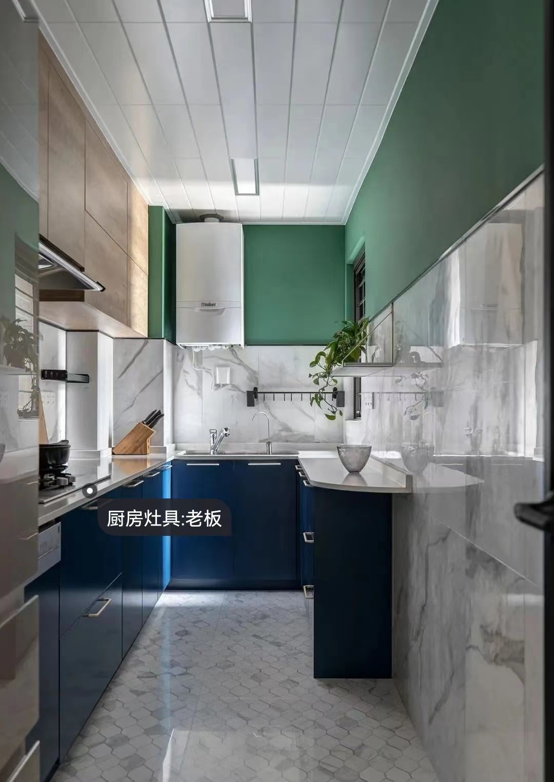 空間塑成彩色積木，只為滿足二位公主的少女心