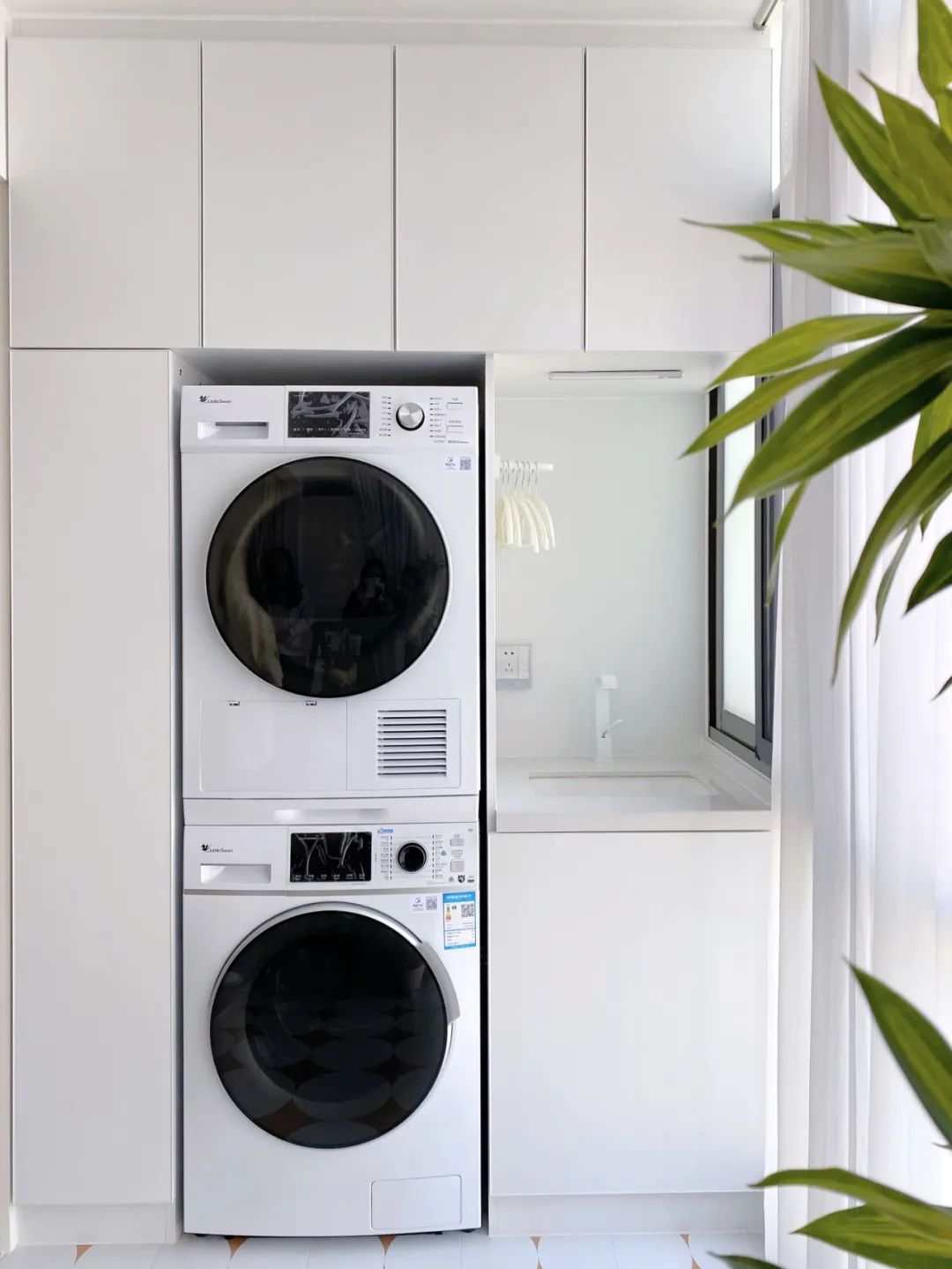 小戶型變大術丨異形結構“神”改造，可鹽可甜一屋N住