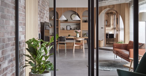 打通兩套房，竟是為了孩子的游樂場，當代家庭“幼兒園”