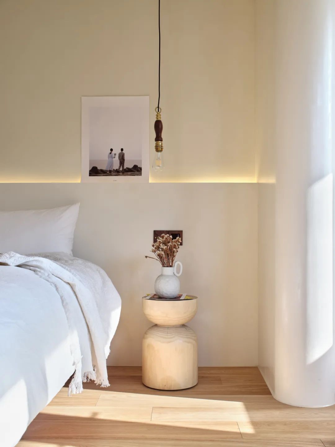 溫潤奶油風(fēng)~無用隔墻應(yīng)拆盡拆，宅家盡享“日月同輝”