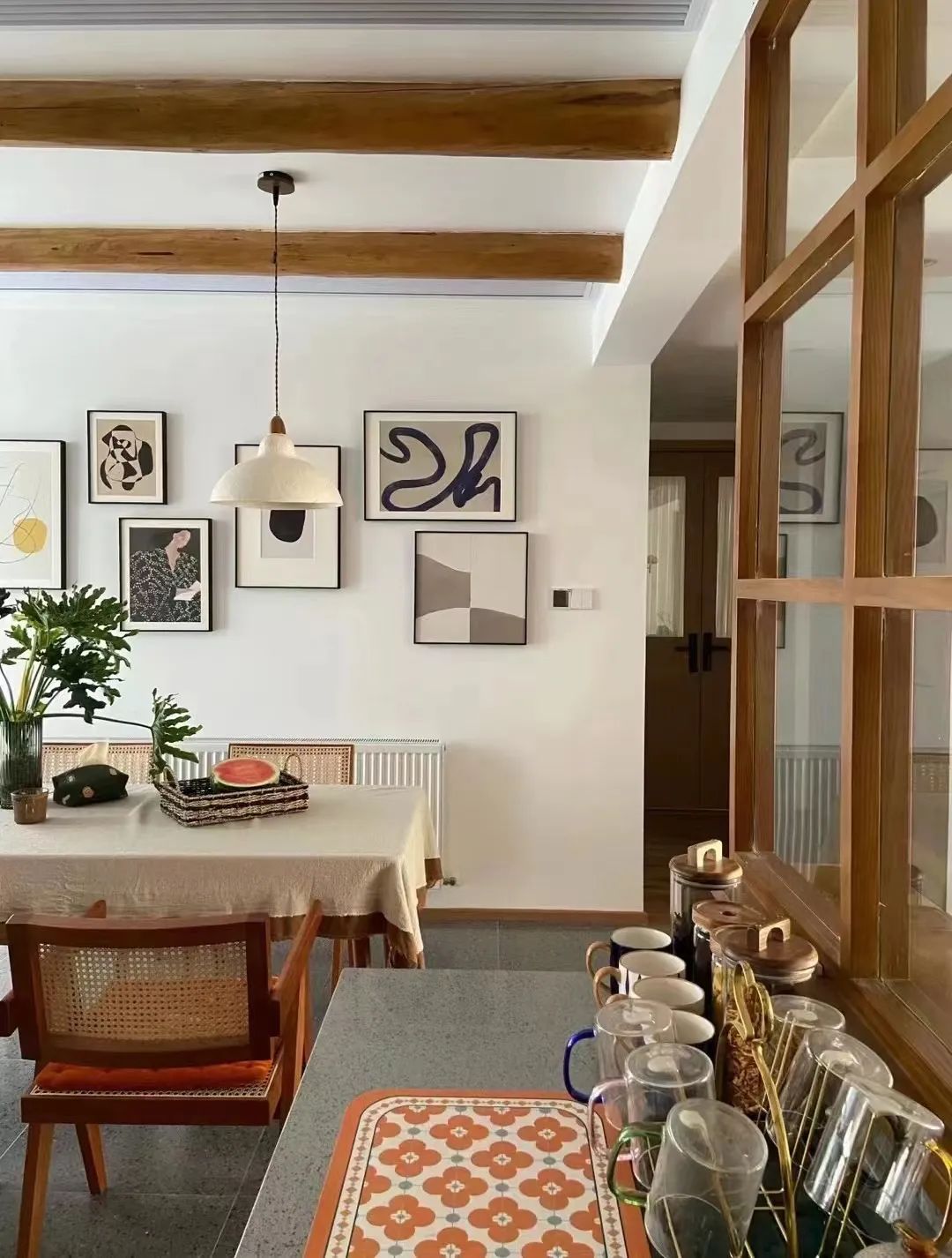 空間規劃師丨色彩層次映射功能變化，刪繁就簡的輕盈自宅