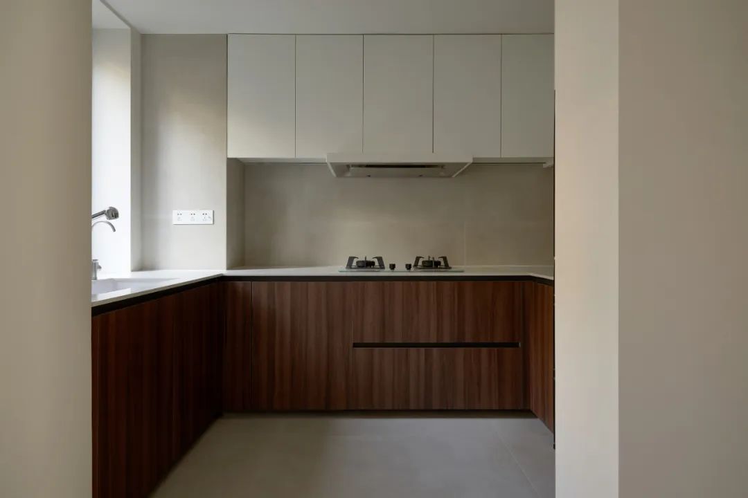 氛圍捕手丨前沿家私搭配時(shí)尚布設(shè)，渲染美女警察ins風(fēng)美宅