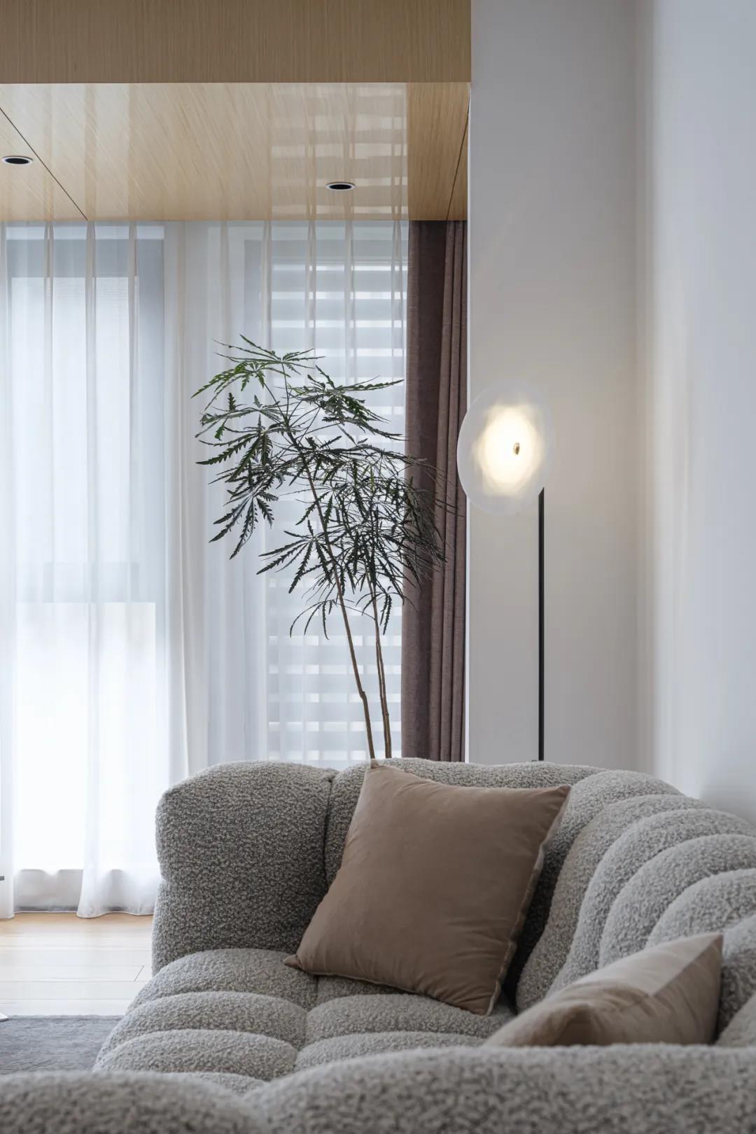 空間規劃師丨色彩層次映射功能變化，刪繁就簡的輕盈自宅