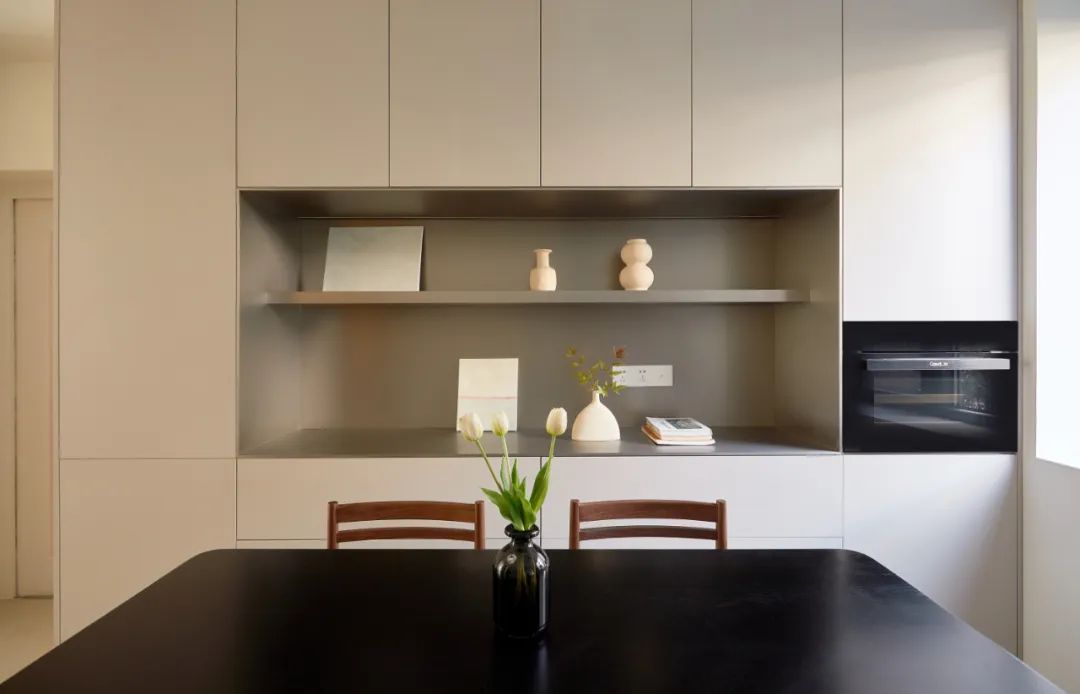 氛圍捕手丨前沿家私搭配時(shí)尚布設(shè)，渲染美女警察ins風(fēng)美宅