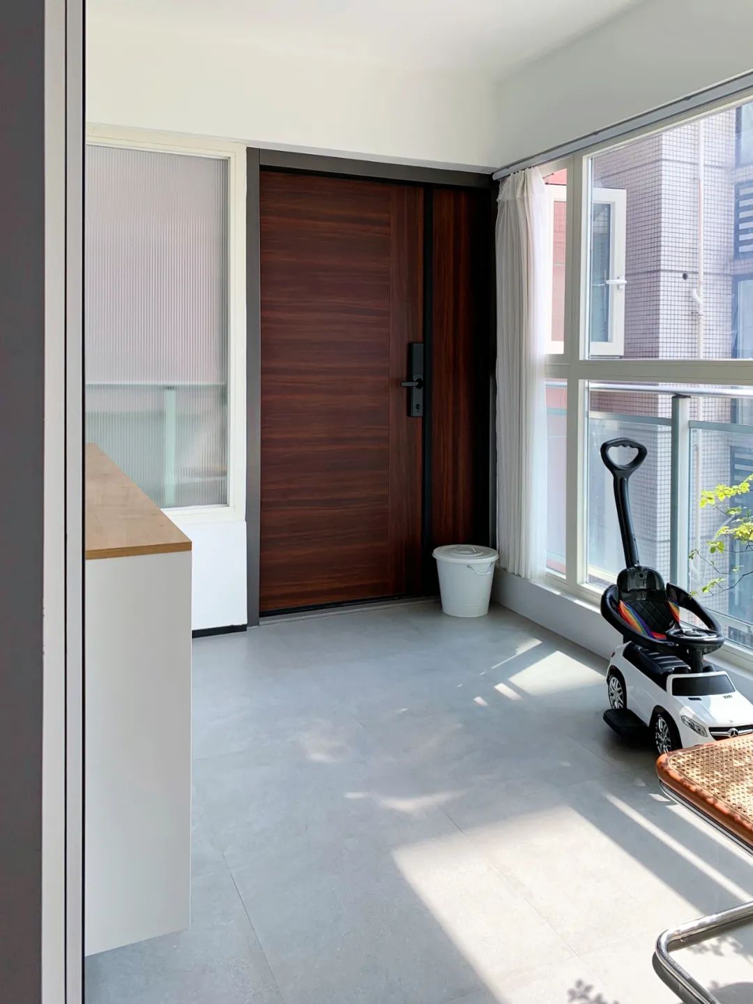 五口之家江景美宅，填滿生活0雜物，孩子習慣養(yǎng)成教科書