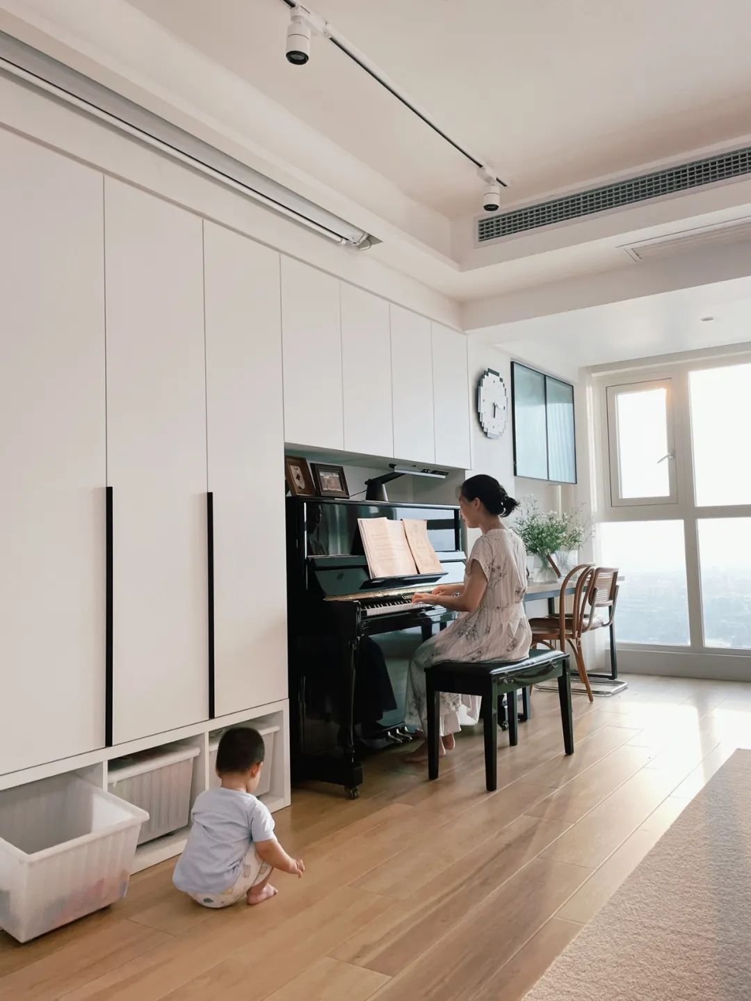 五口之家江景美宅，填滿生活0雜物，孩子習慣養(yǎng)成教科書