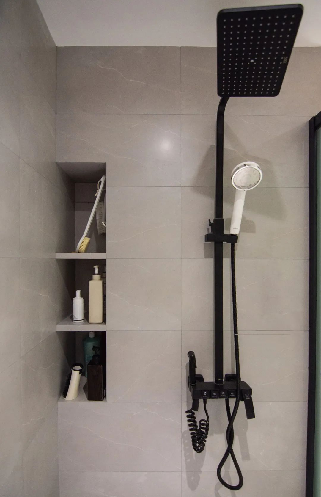 從二人世界到三口之家，這個房子會“生長”