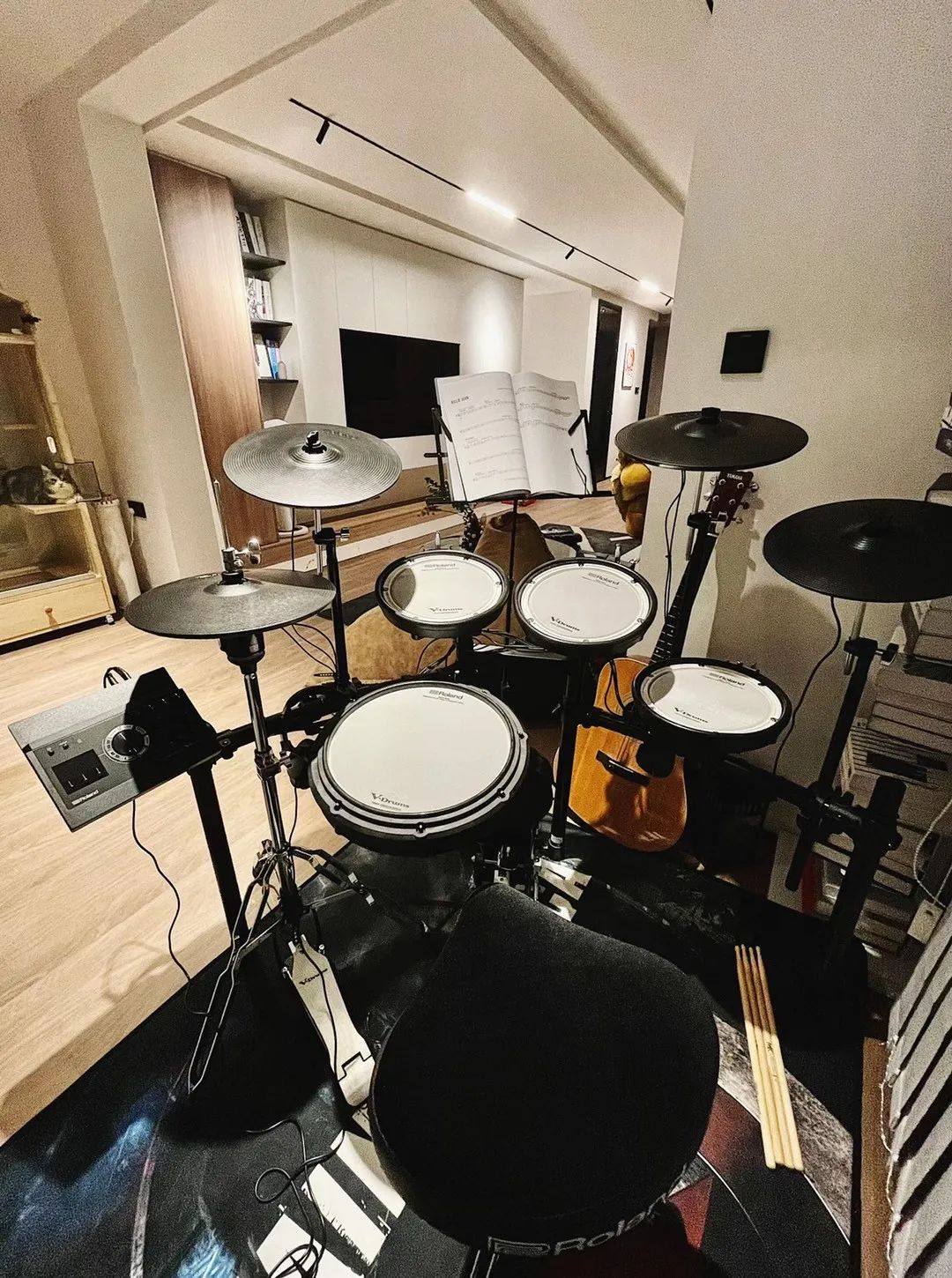 家有一小丨客廳滑滑梯，臥室涂鴉墻，居家帶娃新日常