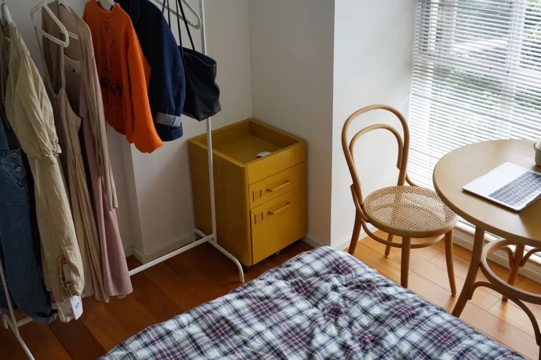 毛坯裝修，全靠生活方式，這套亂中有序隨性之家我給滿分