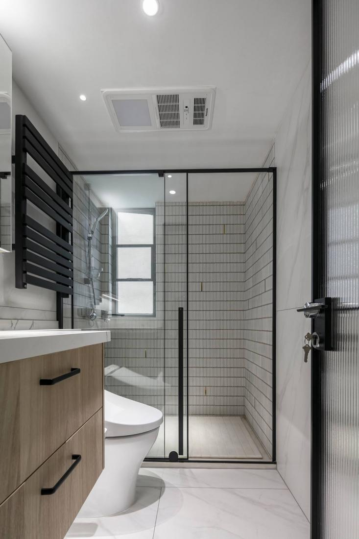 「歸隱」夫妻的都市“陋室”，慵懶原木藏書閣，宅不夠！