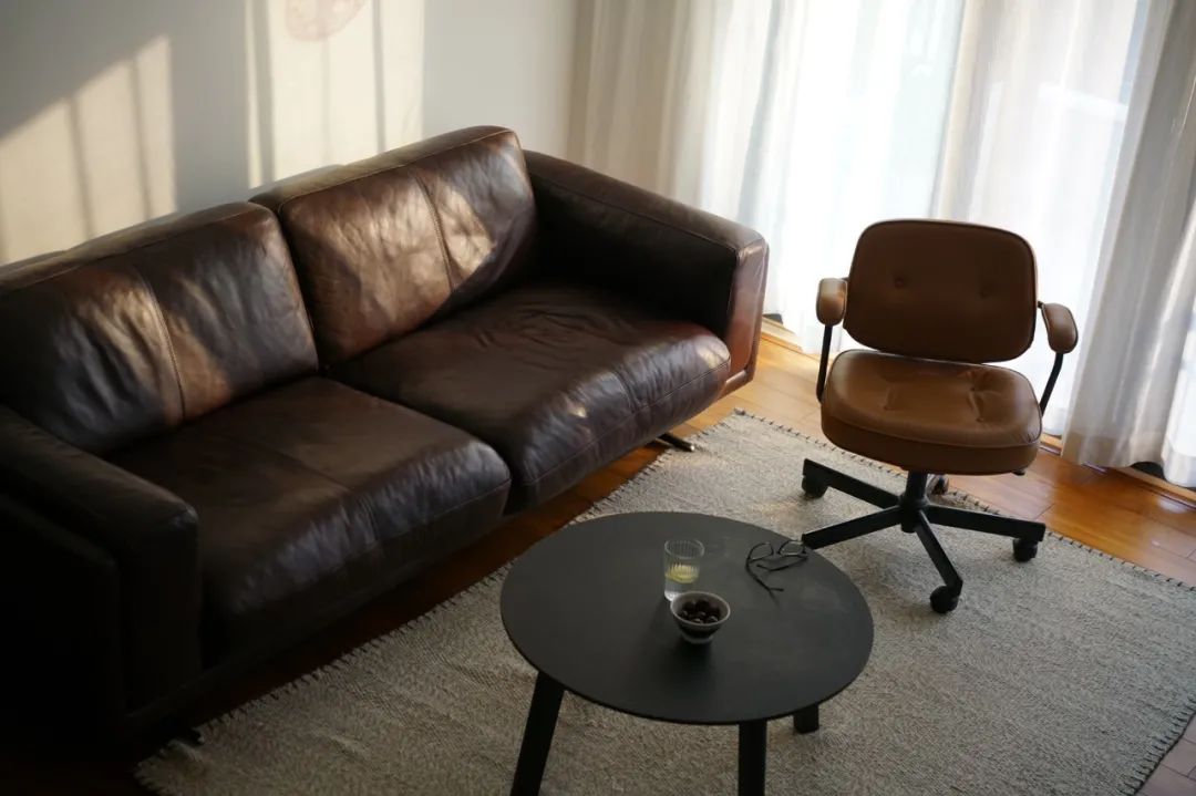 毛坯裝修，全靠生活方式，這套亂中有序隨性之家我給滿分