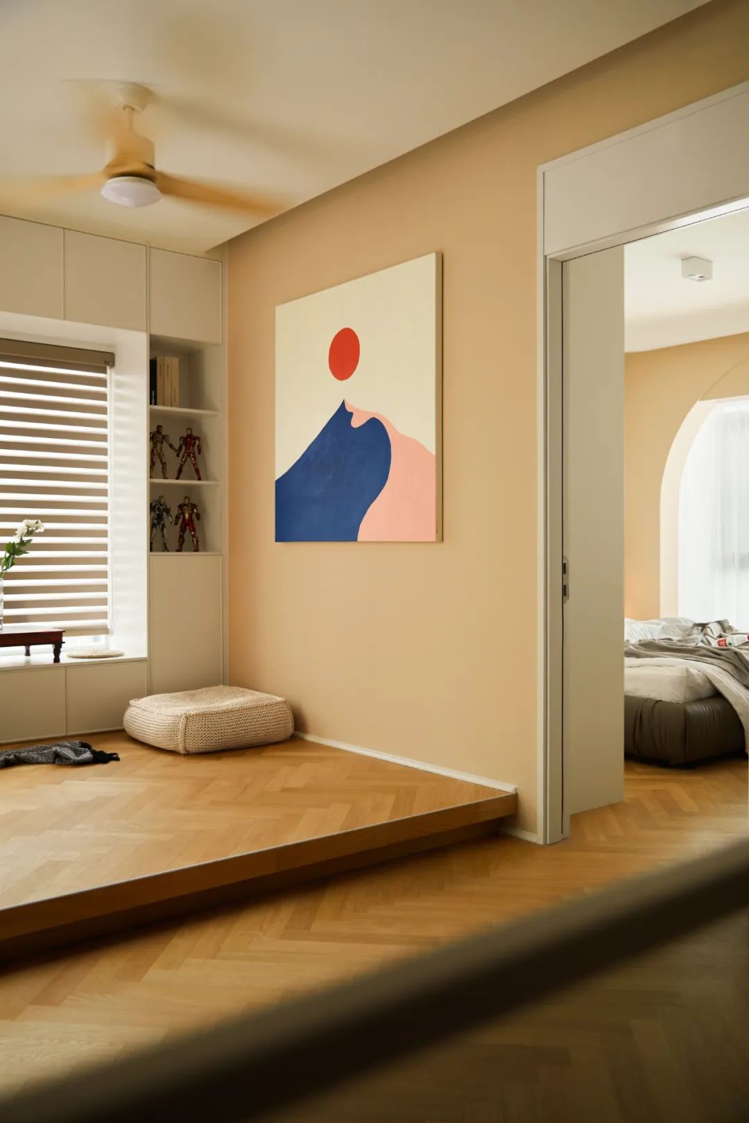 復(fù)式房必看丨樓梯下做玄關(guān)柜+次臥改成閱讀角，豪宅范