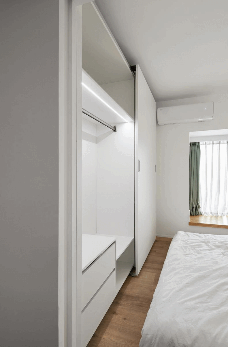 90后辣媽的白月光之家，75㎡小宅又純又欲，科技感滿滿