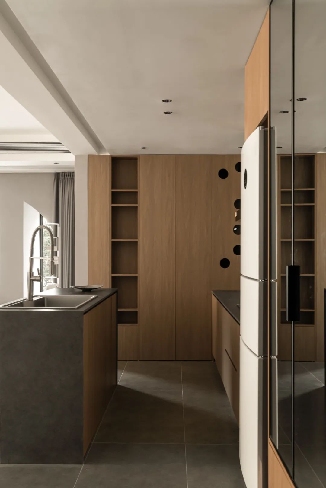 “去客廳化”有多爽?她家憑借異形窗+開放浴缸圈粉無數