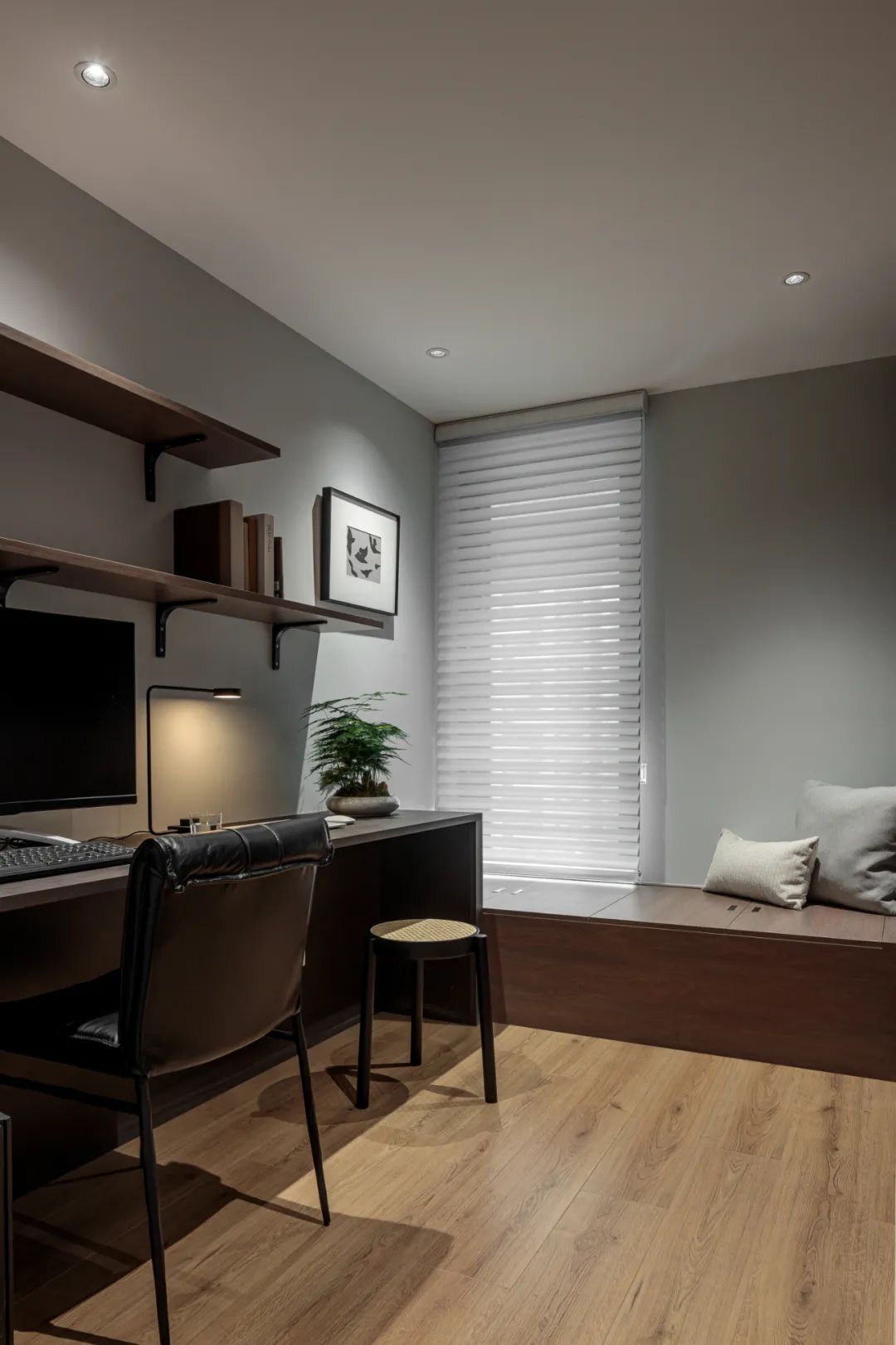 輕侘寂丨超大玄關(guān)，榻榻米陽臺(tái)，小資慢生活的靜謐空間