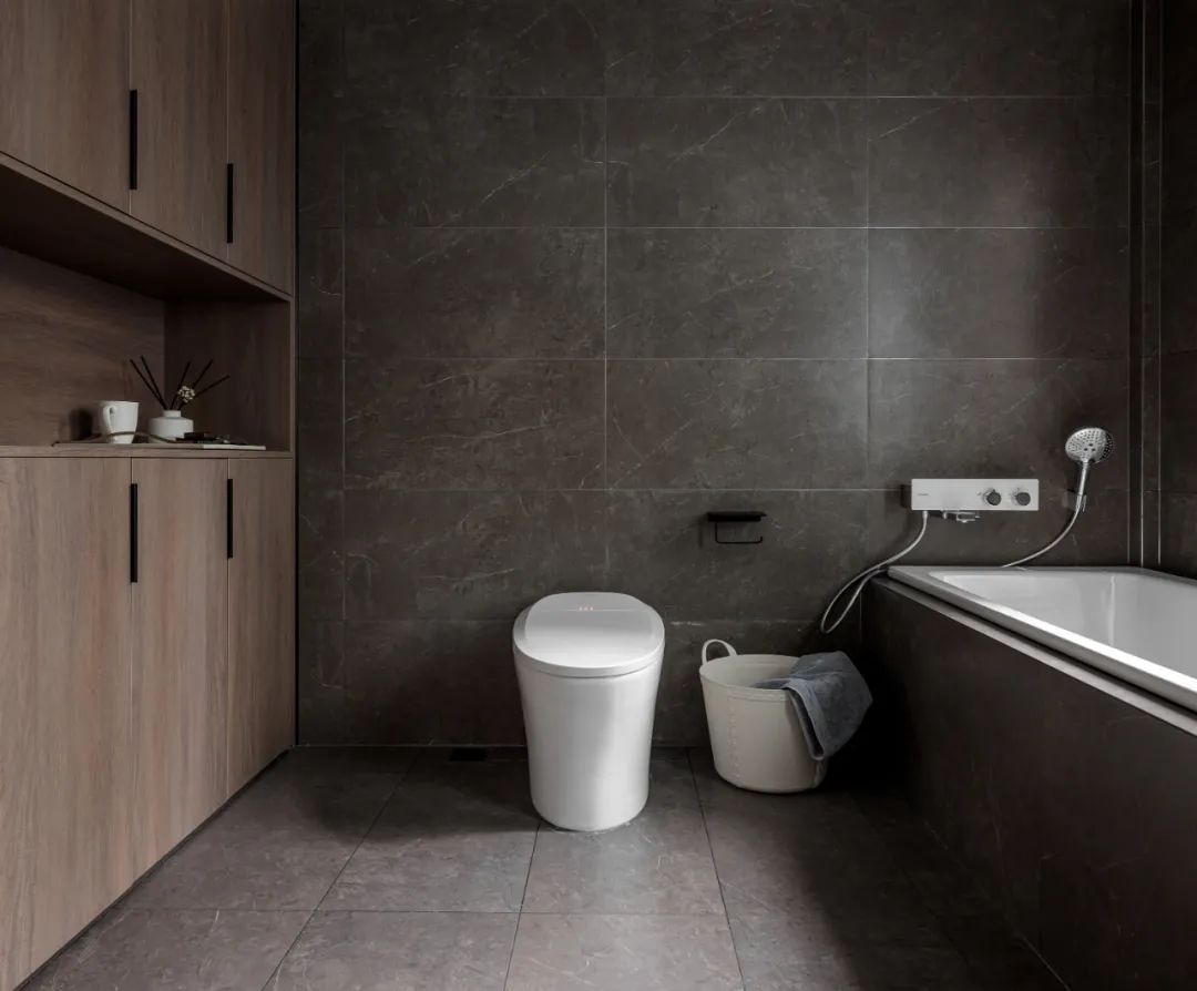 輕侘寂丨超大玄關(guān)，榻榻米陽臺(tái)，小資慢生活的靜謐空間