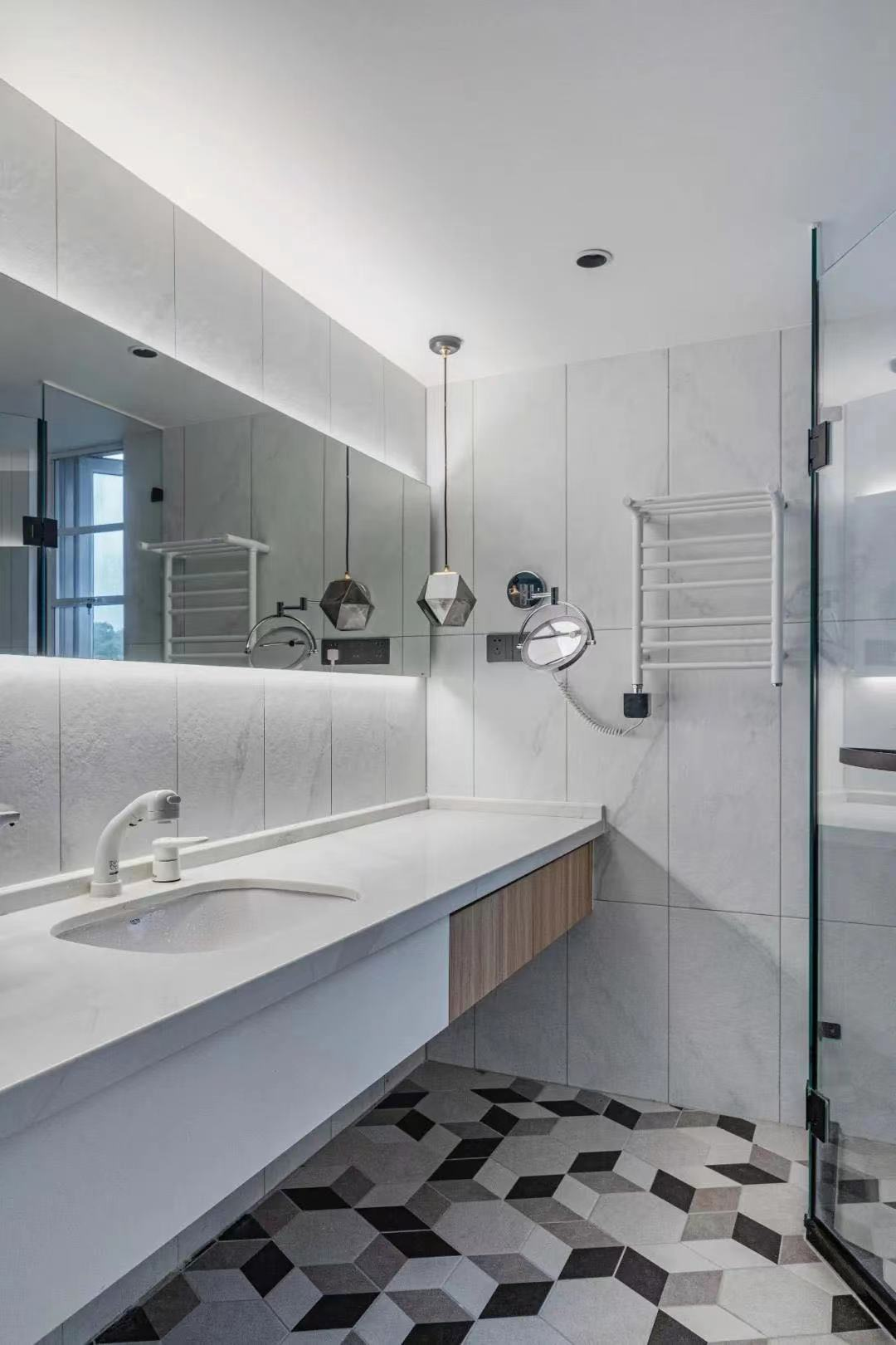 90后律師的“白富美”家，黑白灰變奏曲，美到DNA都動了