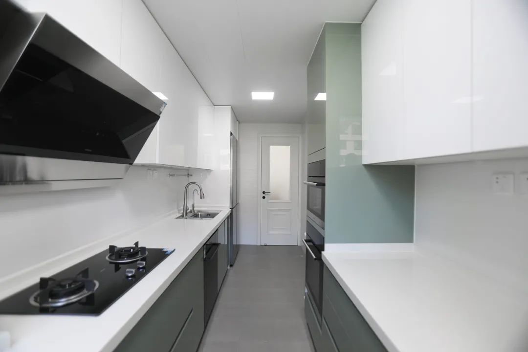 爆改130平大三居，養娃還能空無一物？無中生有衣帽間救了我！ 