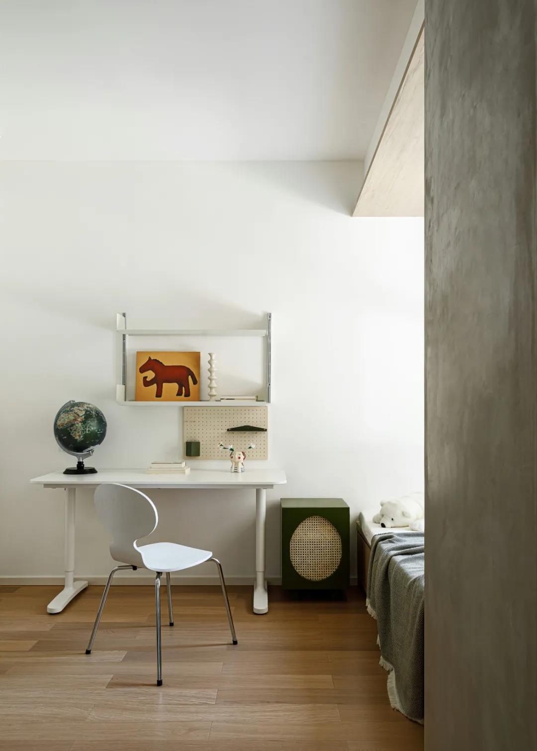 新宅巧設計，小3房「暗色變奏曲」完美詮釋less is more 