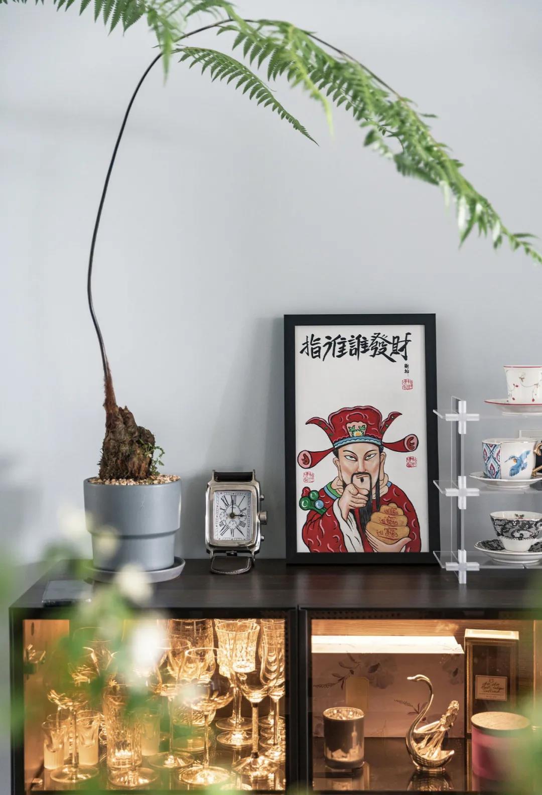 滬飄“富婆”一人住140㎡，三個(gè)臥室輪流睡？我酸了	