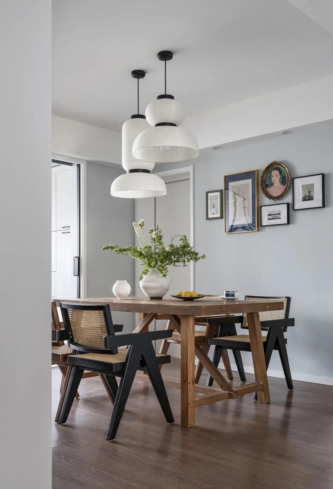 滬飄“富婆”一人住140㎡，三個(gè)臥室輪流睡？我酸了	