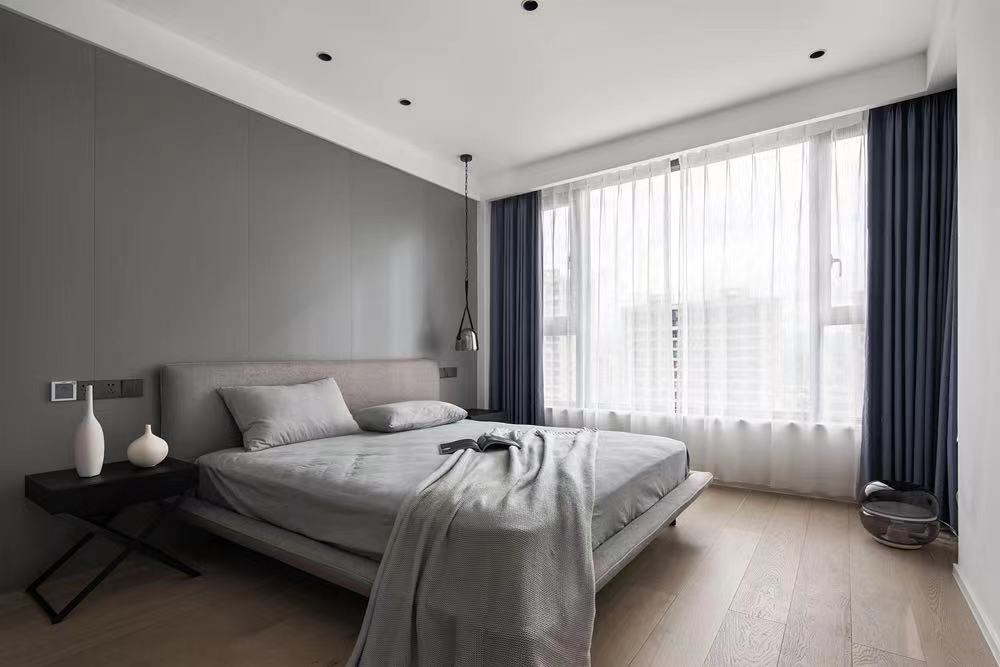 咖啡店老板巧改毛坯房“高級灰雕塑風”邊藝術邊生活