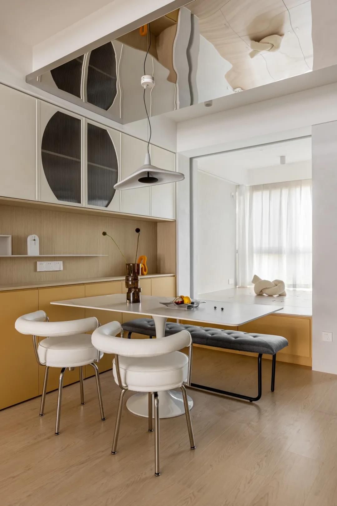 顏值爆表の107㎡婚房，邀三兩朋友來家聚會倍有面子	