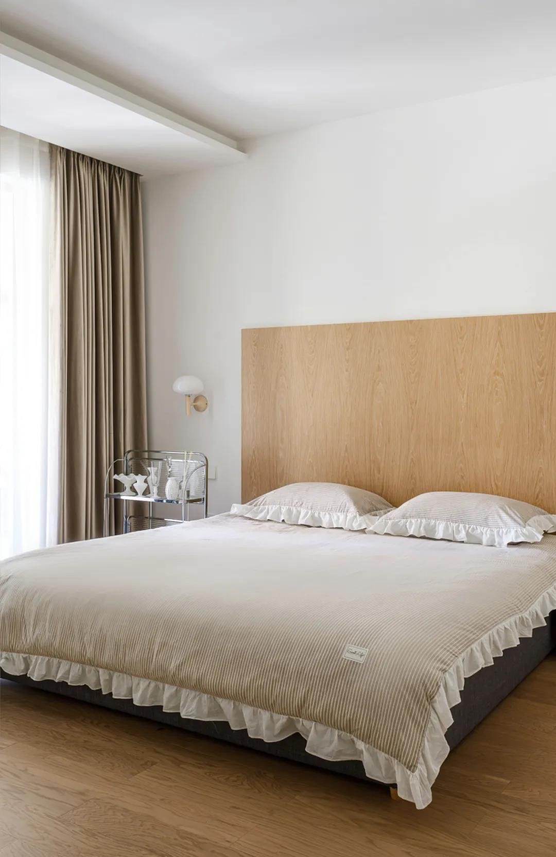 新宅巧設計，小3房「暗色變奏曲」完美詮釋less is more 