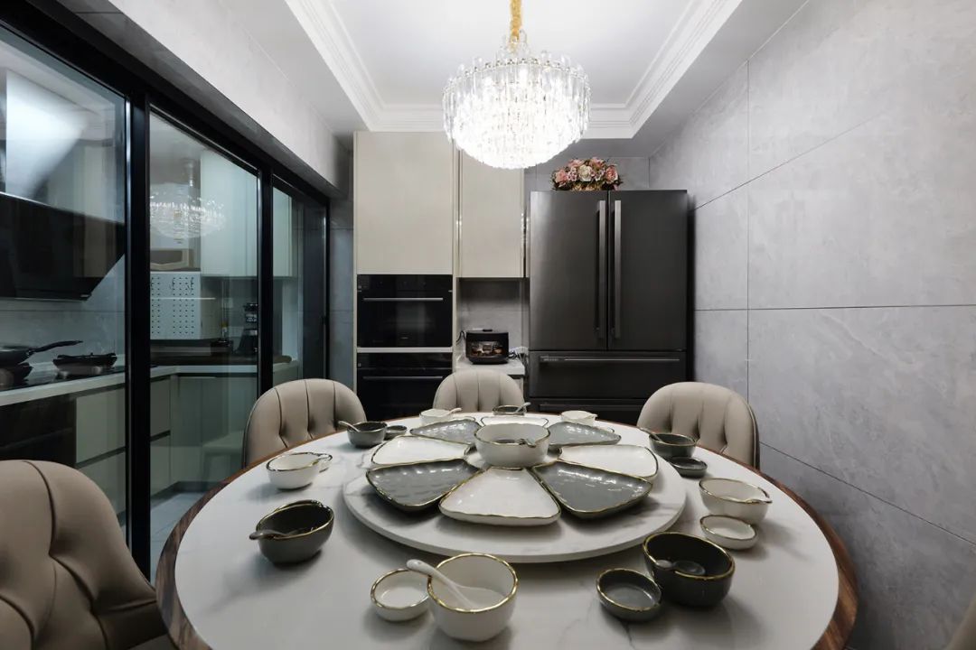 父母同住還有二娃！115㎡上海老房翻新，極限改造三居變四居！	