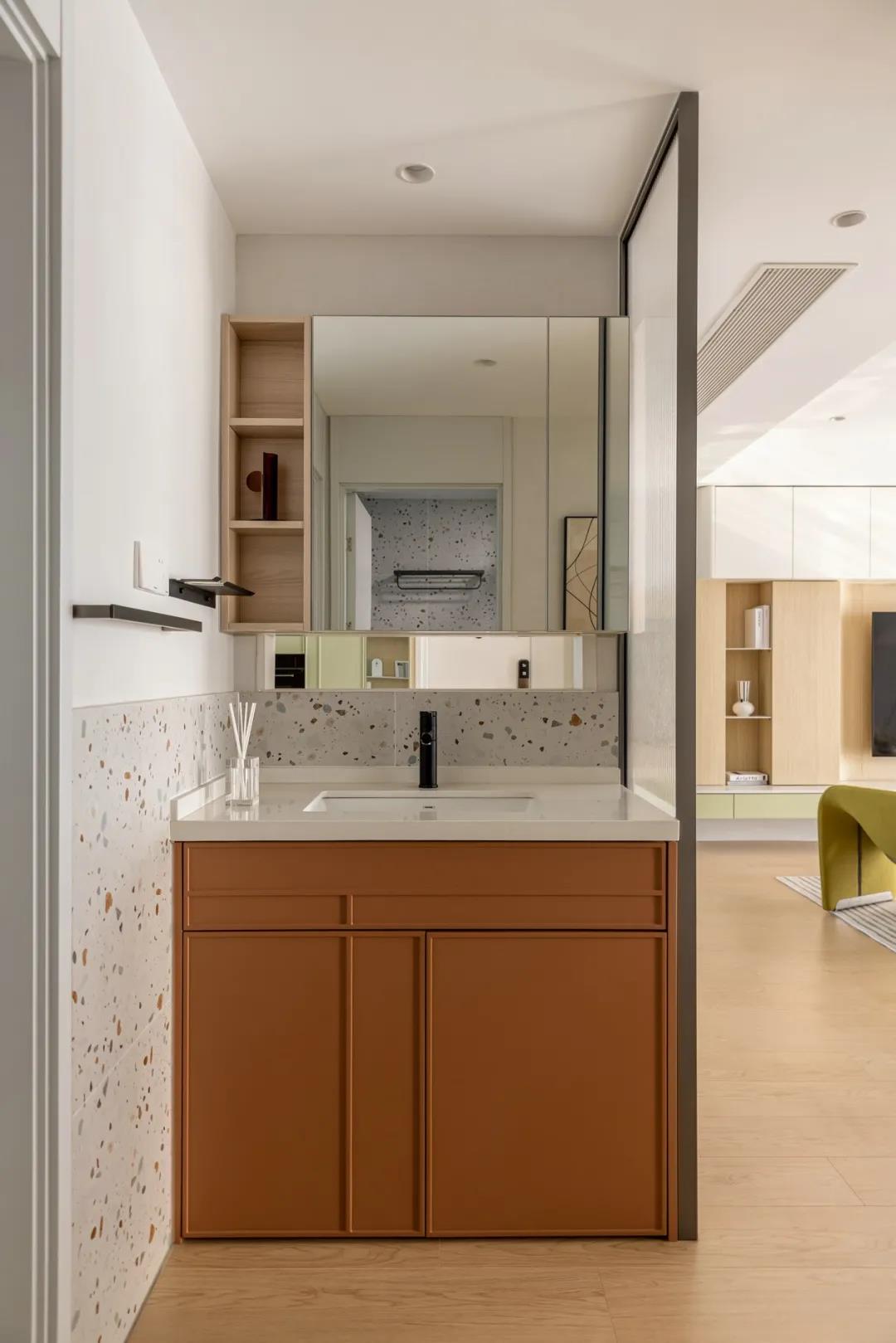 顏值爆表の107㎡婚房，邀三兩朋友來家聚會倍有面子	