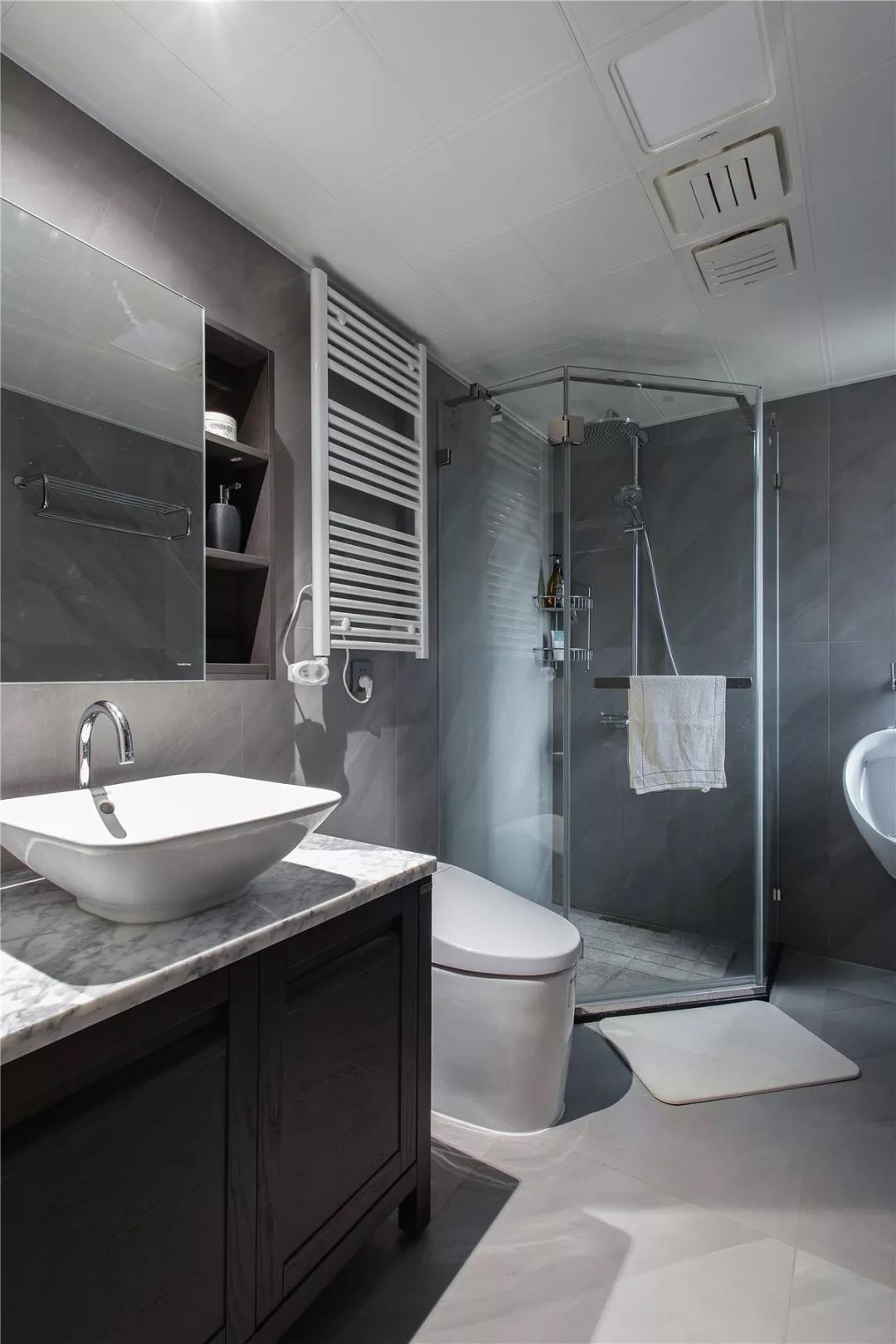 女兒買了套「古韻養(yǎng)老宅」，爸媽把牌友全拉回家~	