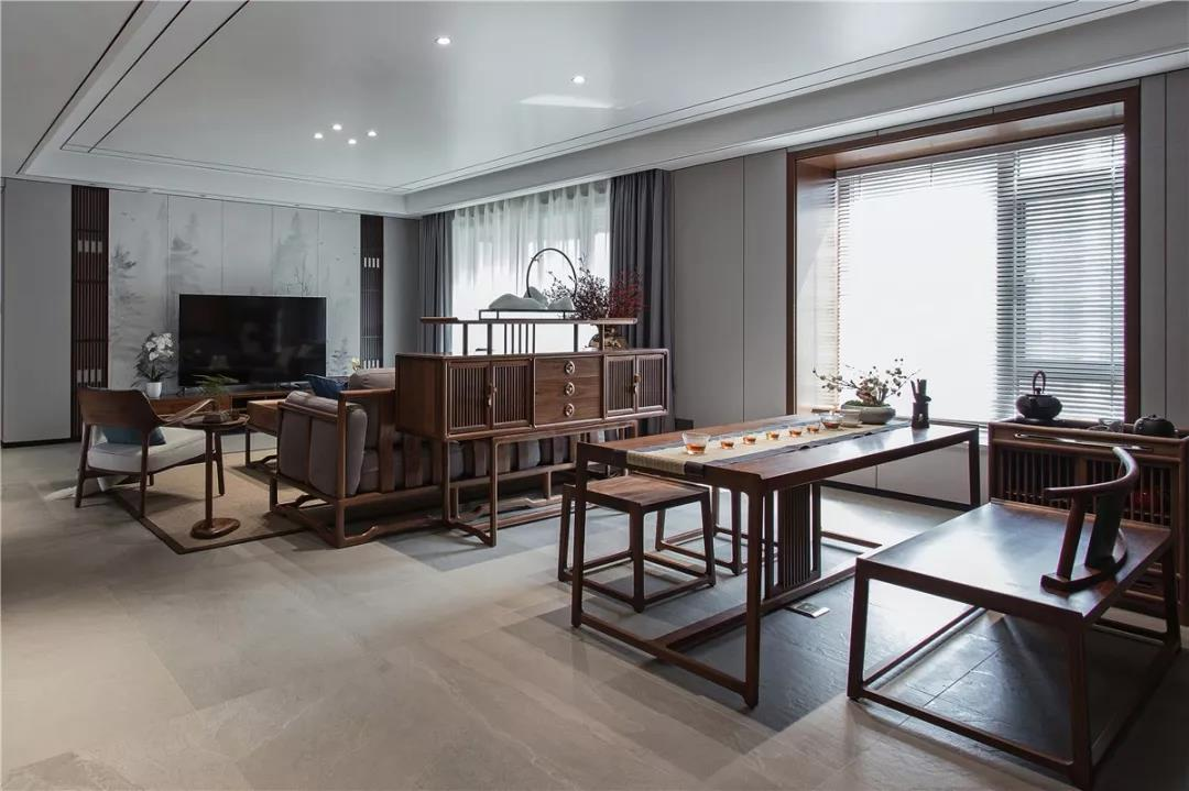 女兒買了套「古韻養(yǎng)老宅」，爸媽把牌友全拉回家~	