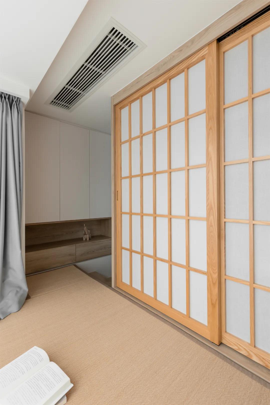 高級(jí)感大平層：飄窗別打通了！他家神奇改造多一室