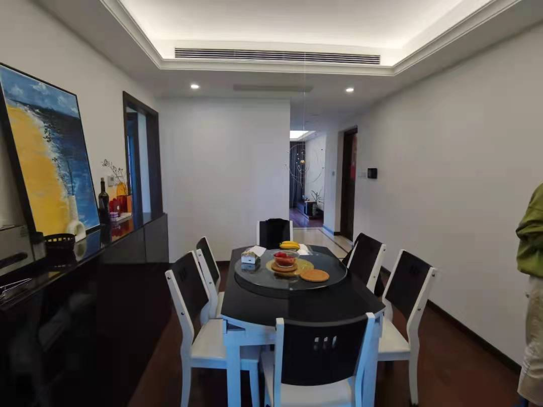 拯救中國(guó)式高飽和度老房，2022建議學(xué)學(xué)她家溫柔風(fēng)	