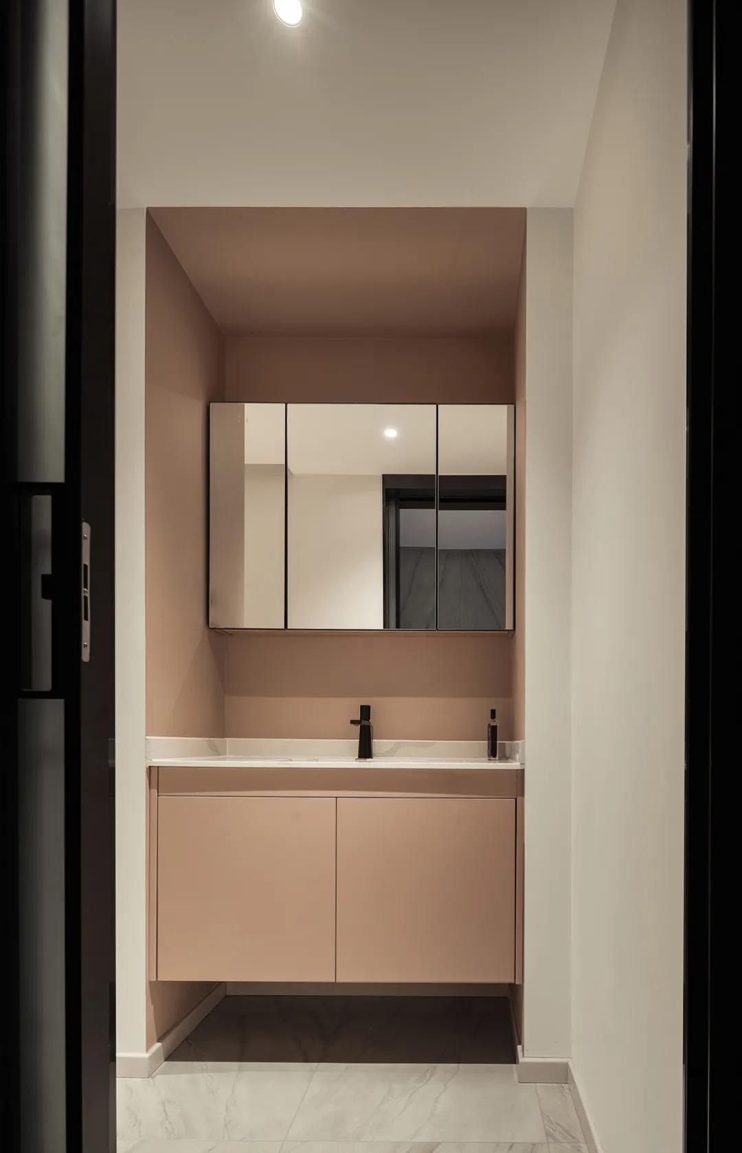 上海辣媽の生活智慧，入戶區域變餐廳，空間利用率max	