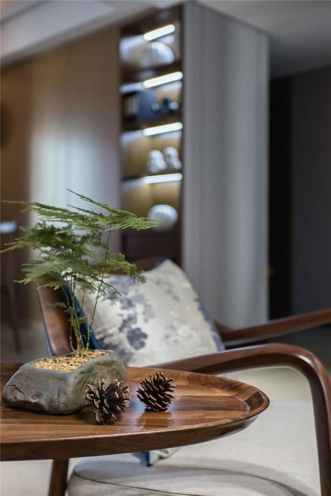 女兒買了套「古韻養(yǎng)老宅」，爸媽把牌友全拉回家~	