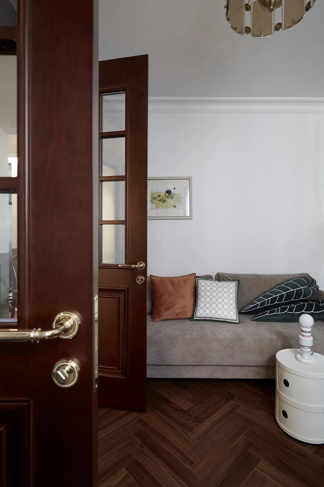 穿越民國劇場品質宅，83㎡老破舊變身「古典生活館」