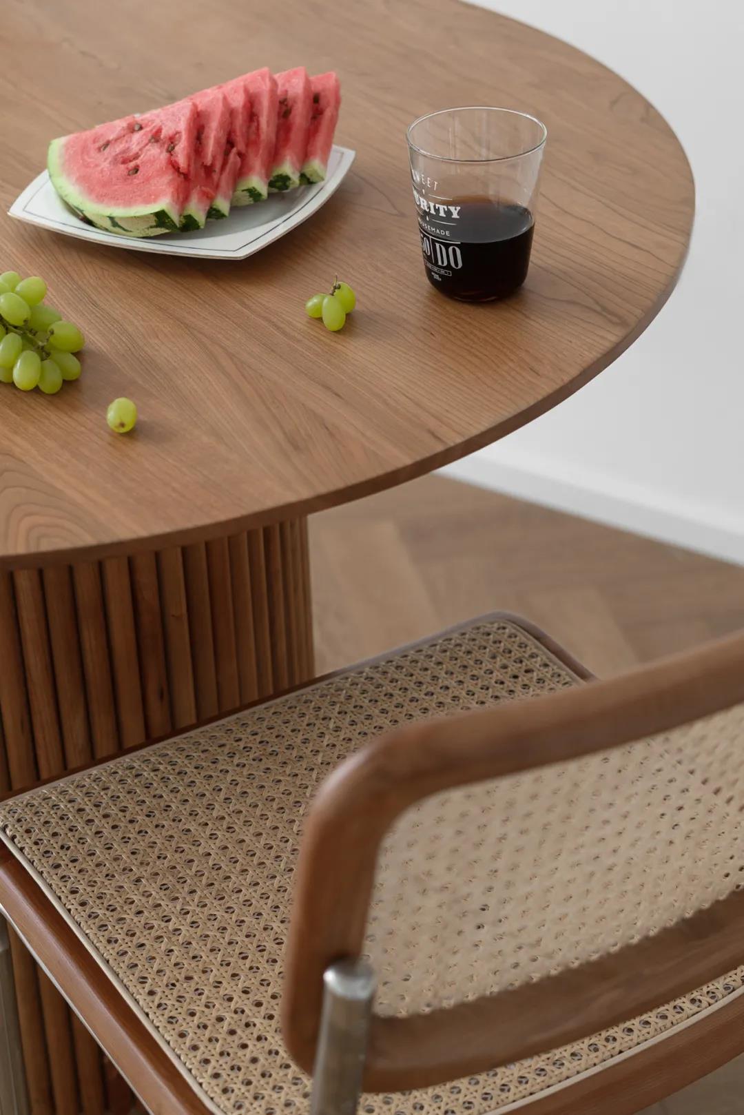 我把INS風裝成了“翻車現(xiàn)場”，但住進去的人都說香~