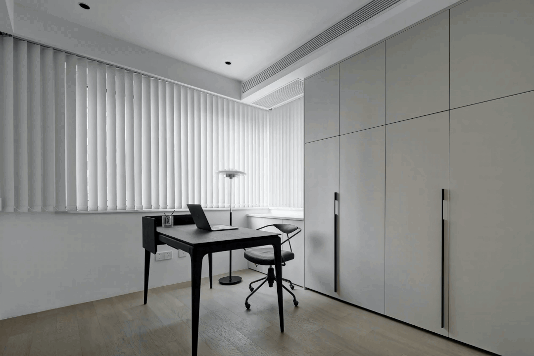 新時(shí)代夫妻的143㎡『黑白質(zhì)感家』，開啟心動(dòng)模式~