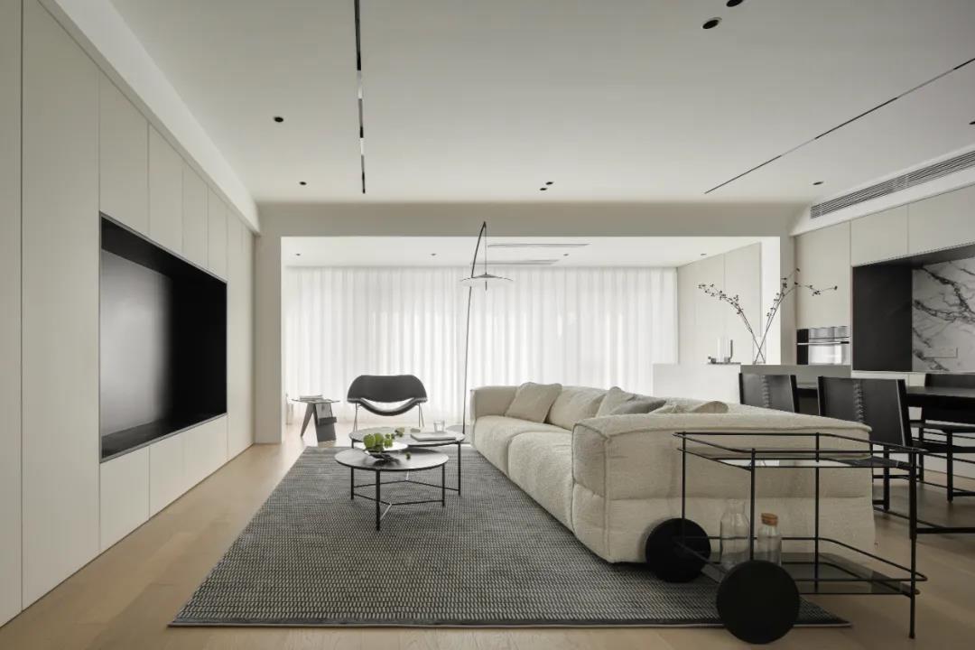 新時(shí)代夫妻的143㎡『黑白質(zhì)感家』，開啟心動(dòng)模式~