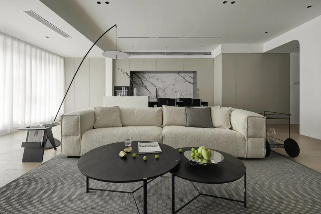 新時(shí)代夫妻的143㎡『黑白質(zhì)感家』，開啟心動(dòng)模式~