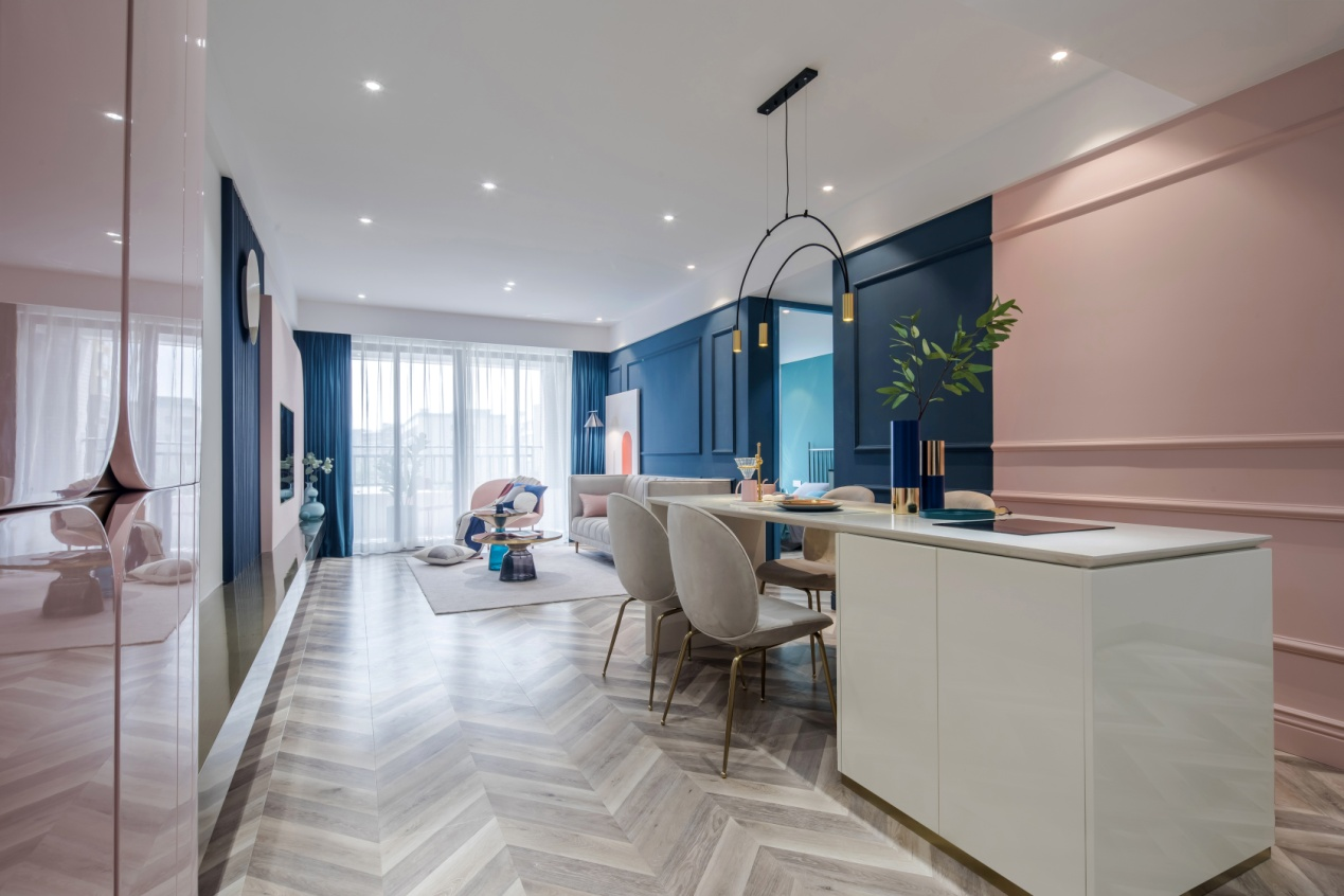 她家110㎡又藍又粉の野獸派設計，真是人間寶藏宅	