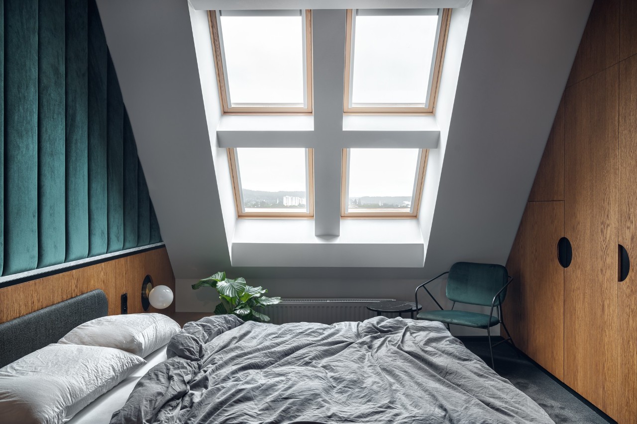 79㎡斜頂閣樓變身小型別墅，縱享音樂與酒的品質生活