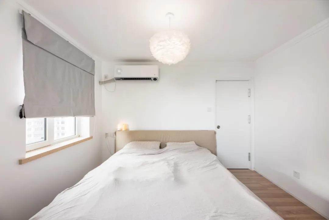 老房沒廳？80㎡三居變兩居，生活、會客、休閑面面俱到！