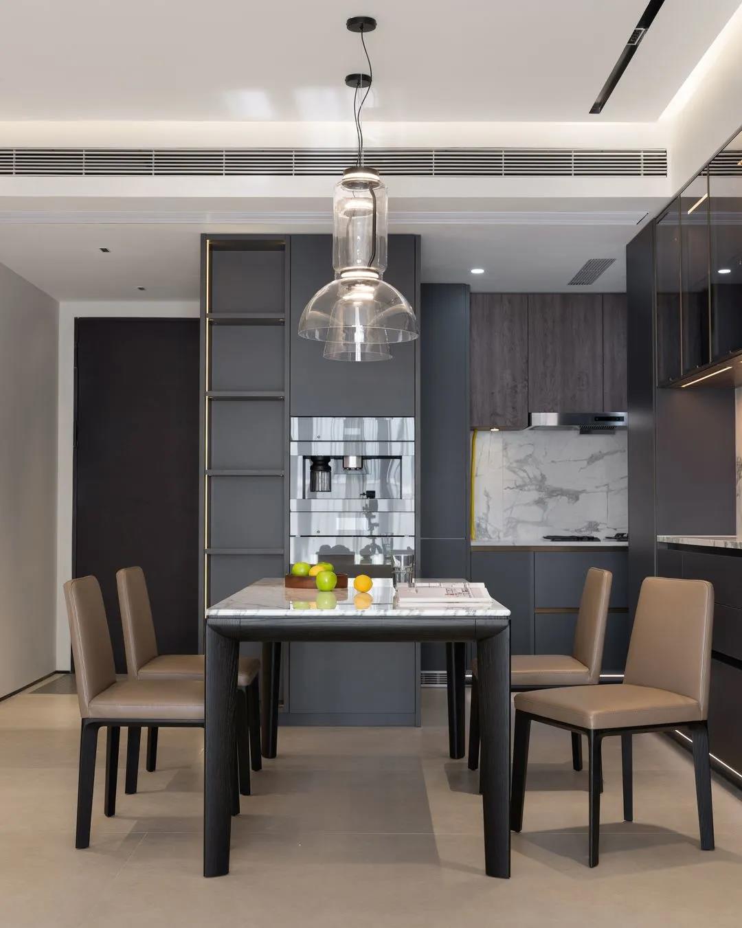 122㎡全屋高能：玄關收納/無吊頂/觀景陽臺，贊！