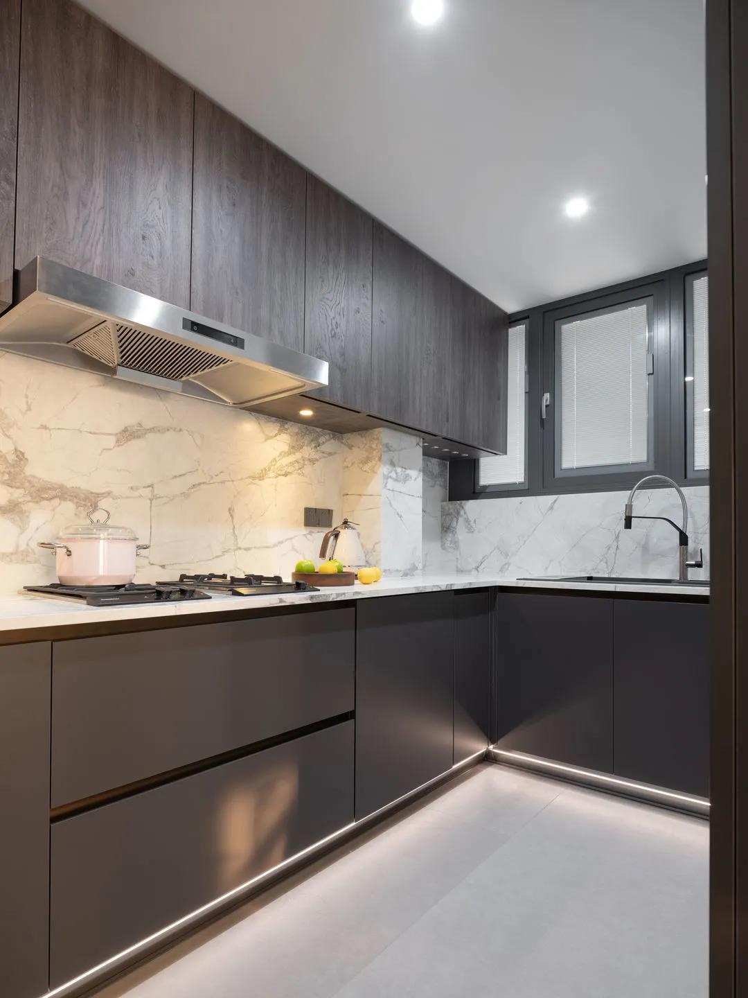 122㎡全屋高能：玄關收納/無吊頂/觀景陽臺，贊！