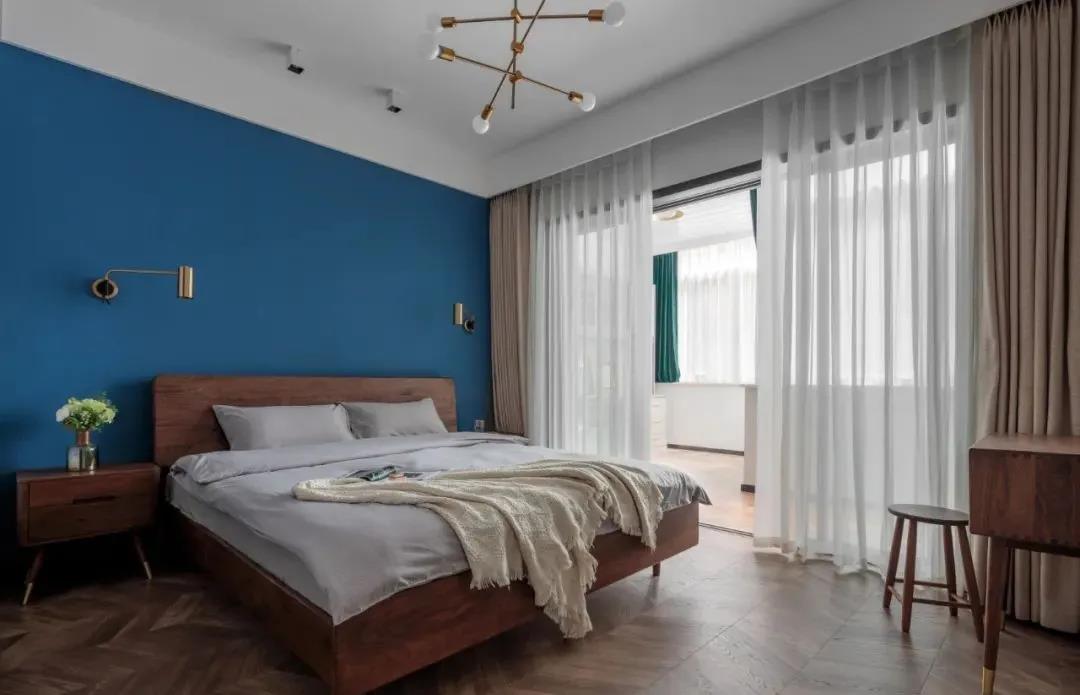 魔都131㎡二手房神級改造，陽臺變廚房，鄰居直呼太會了！