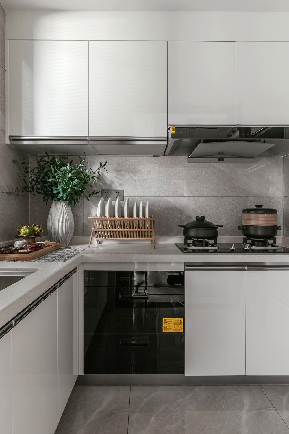 中戲教授的家里長(zhǎng)啥樣？來(lái)到她家發(fā)現(xiàn)竟然是……	