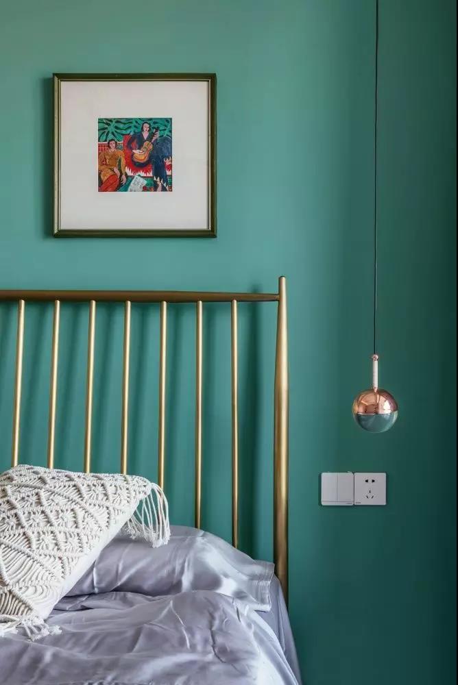 廚房“鑿壁借光”，臥室巧用空間，看廊坊夫妻玩轉89㎡小屋